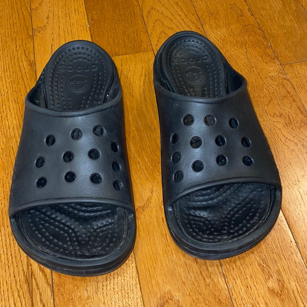 Croc slides